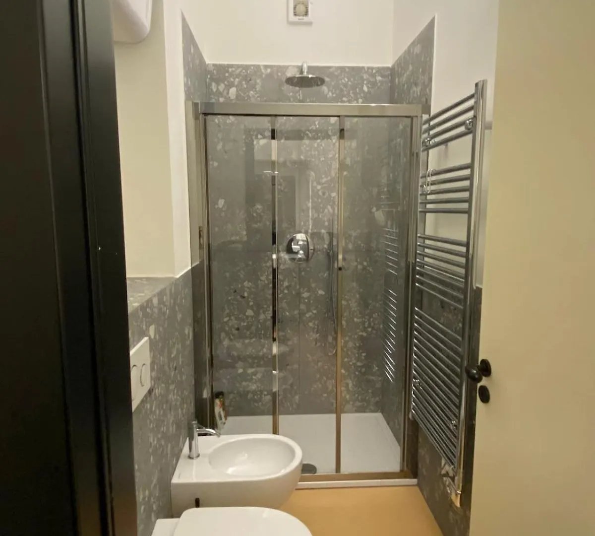 Paeninsula, La Tua Casa In Porta Venezia Διαμέρισμα Μιλάνο 0*,